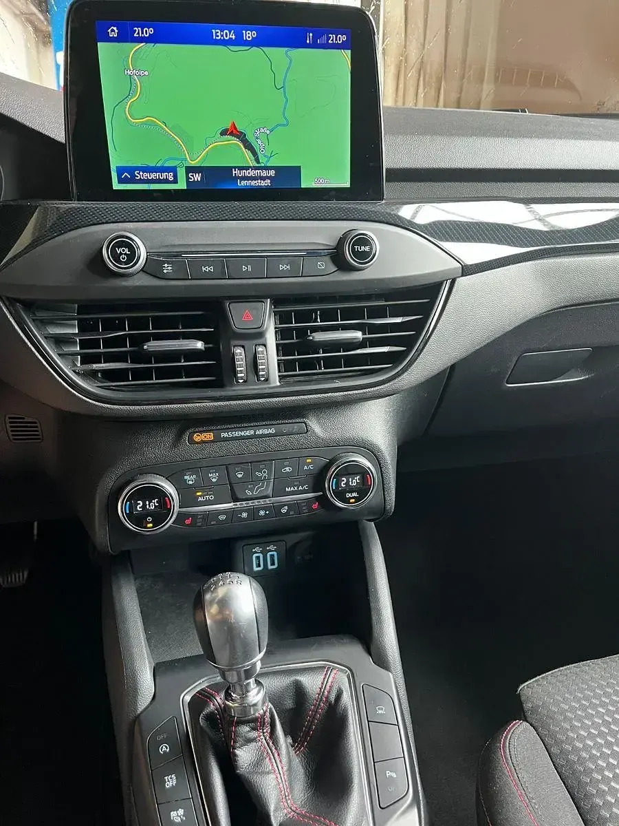 Gebraucht Ford Focus ST-Line 125 PS (91 kW) 2022 Schwarz Kombi