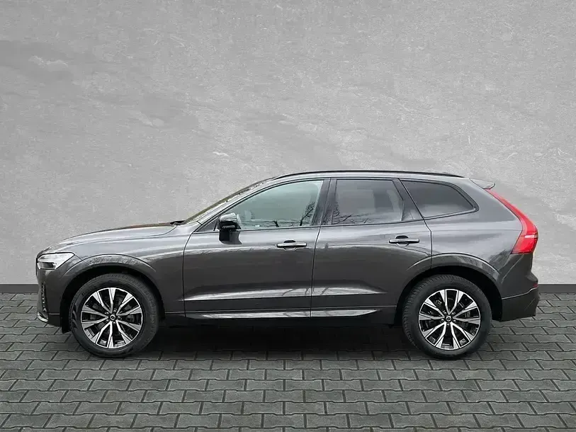Gebraucht Volvo XC60 197 PS (144 kW) 2023 Platinum grey / metallic SUV