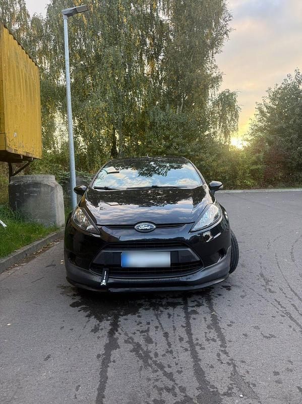 Gebraucht Ford Fiesta Trend 82 PS (60 kW) 2010 Schwarz Kleinwagen