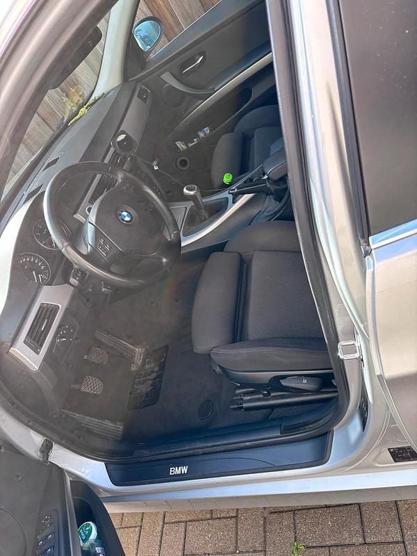 Używany BMW 325 197 KM (144 kW) 2006 Srebrny Kombi