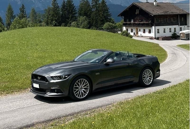 Gebraucht Ford Mustang GT 460 PS (338 kW) 2016 Grau Cabrio