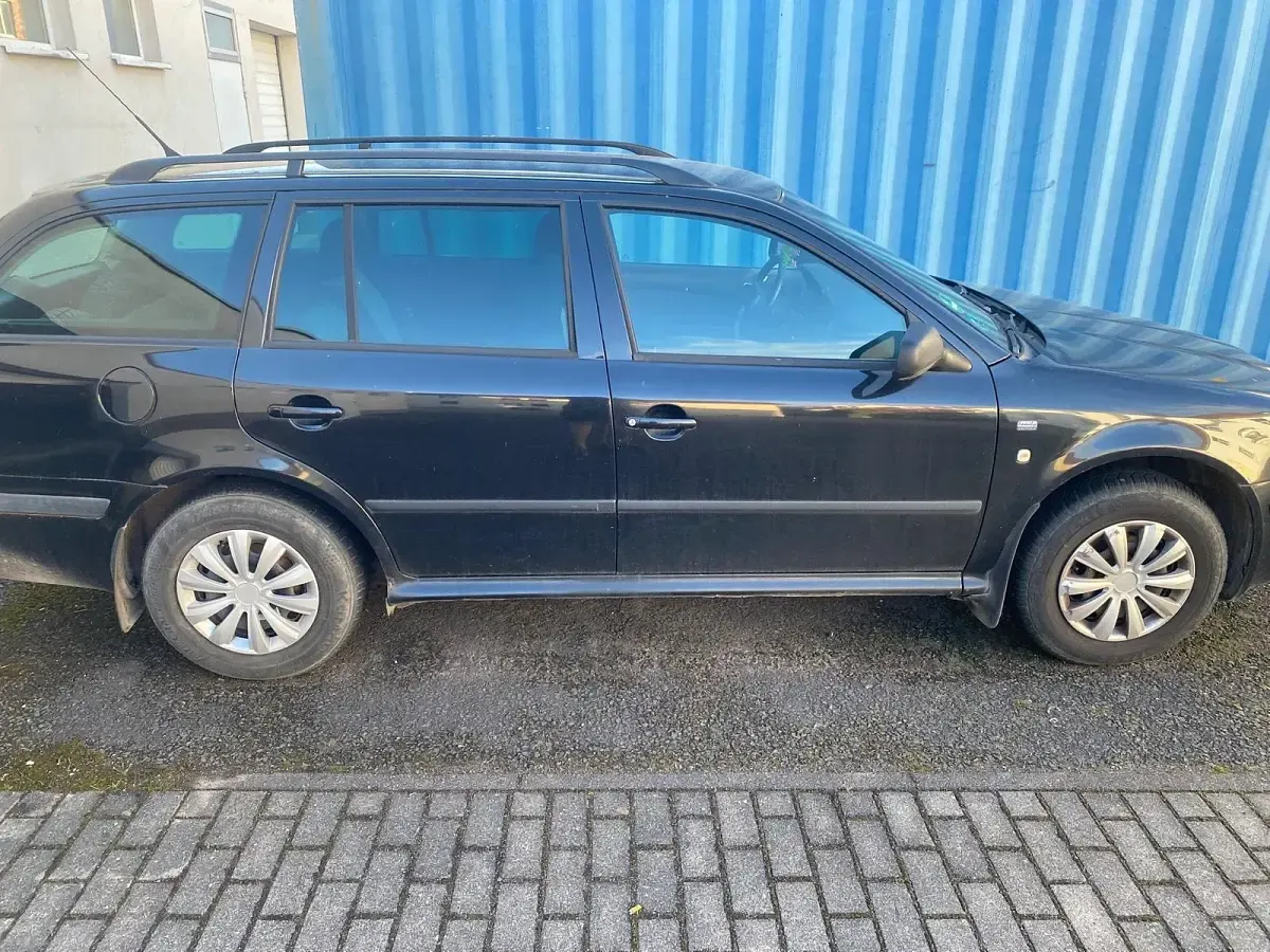 Używany Skoda Octavia 101 KM (74 kW) 2003 Niebieski Kombi