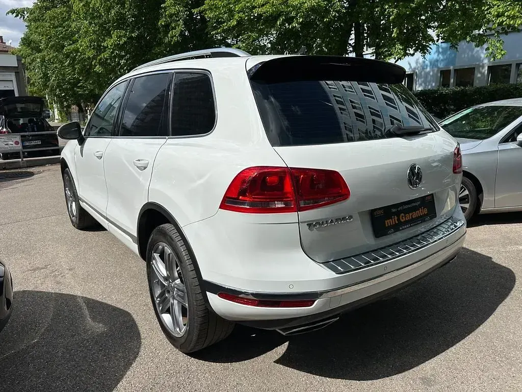 Gebraucht VW Touareg Terrain Tech 262 PS (192 kW) 2015 Weiß SUV