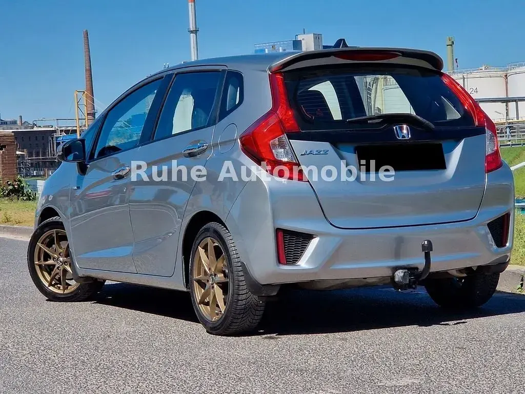 Gebraucht Honda Jazz 102 PS (75 kW) 2016 Silber Kleinwagen