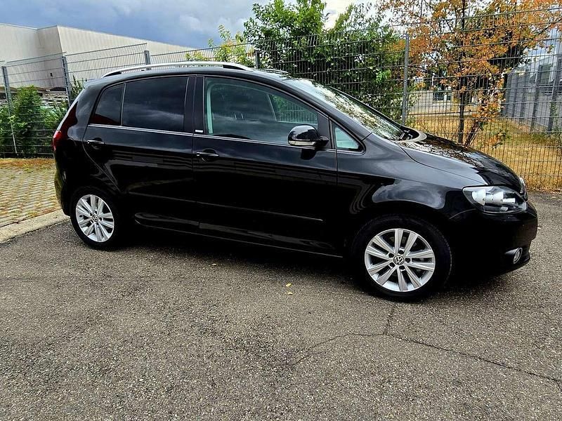 Schwarz Gebraucht 2011 VW Golf Plus Cross Style Van / Kleinbus | 5.900 € (Fairer Preis) - Bild 1/4
