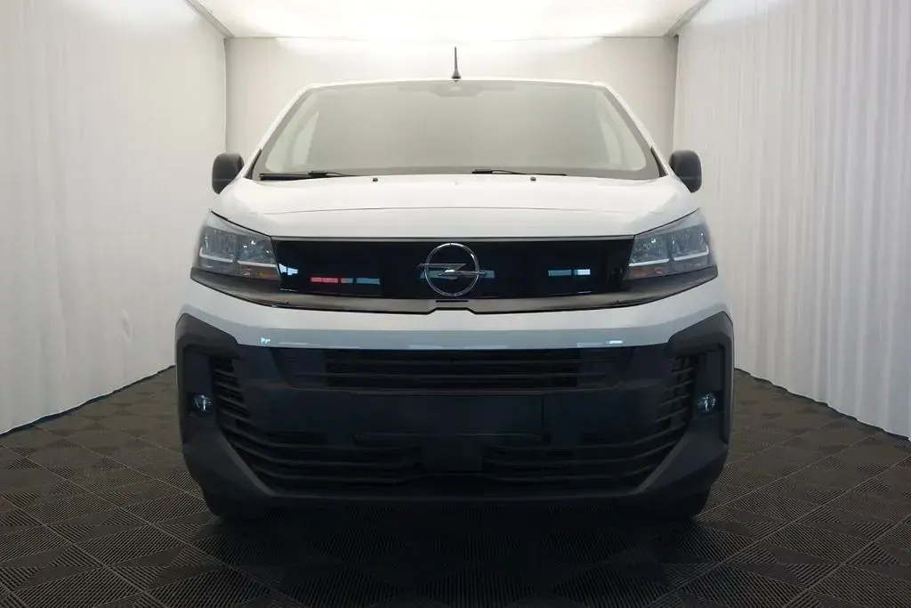 Gebraucht Opel Vivaro-e Combi 144 PS (105 kW) 2025 Weiß Van / Kleinbus
