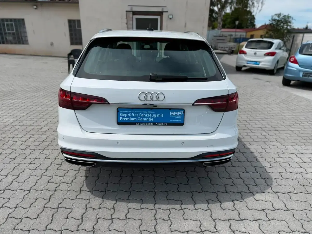 Gebraucht Audi A4 Advanced 204 PS (150 kW) 2022 Weiß Kombi