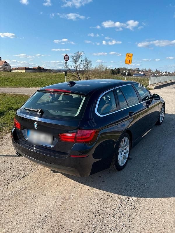 Gebraucht BMW 525 204 PS (150 kW) 2010 Blau Kombi