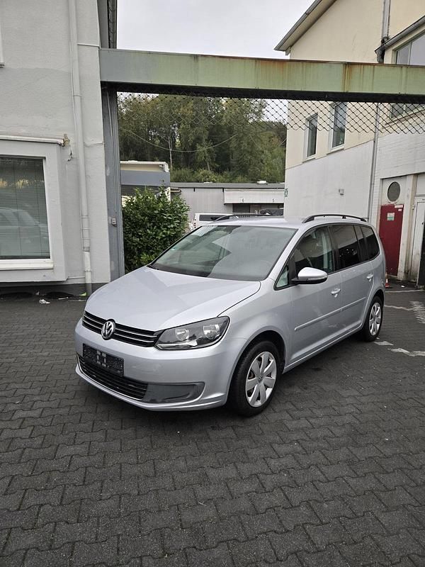 Silber Gebraucht 2011 VW Touran Van / Kleinbus | 3.950 € (Superpreis) - Bild 1/4