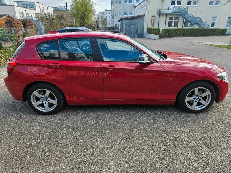 Rot Gebraucht 2014 BMW 116 Sport Line Kleinwagen | 8.600 € (Fairer Preis) - Bild 1/4