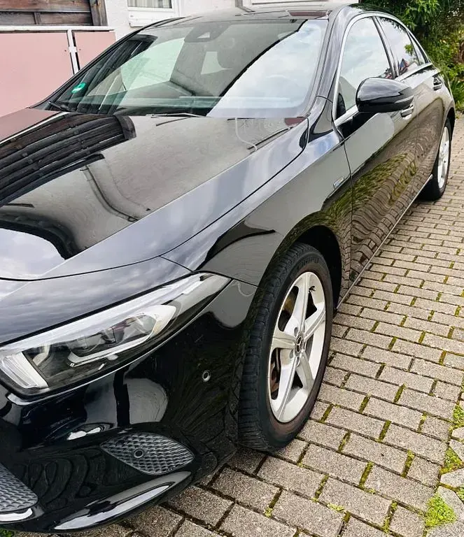 Gebraucht Mercedes A250 Progressive 218 PS (160 kW) 2020 Schwarz Limousine
