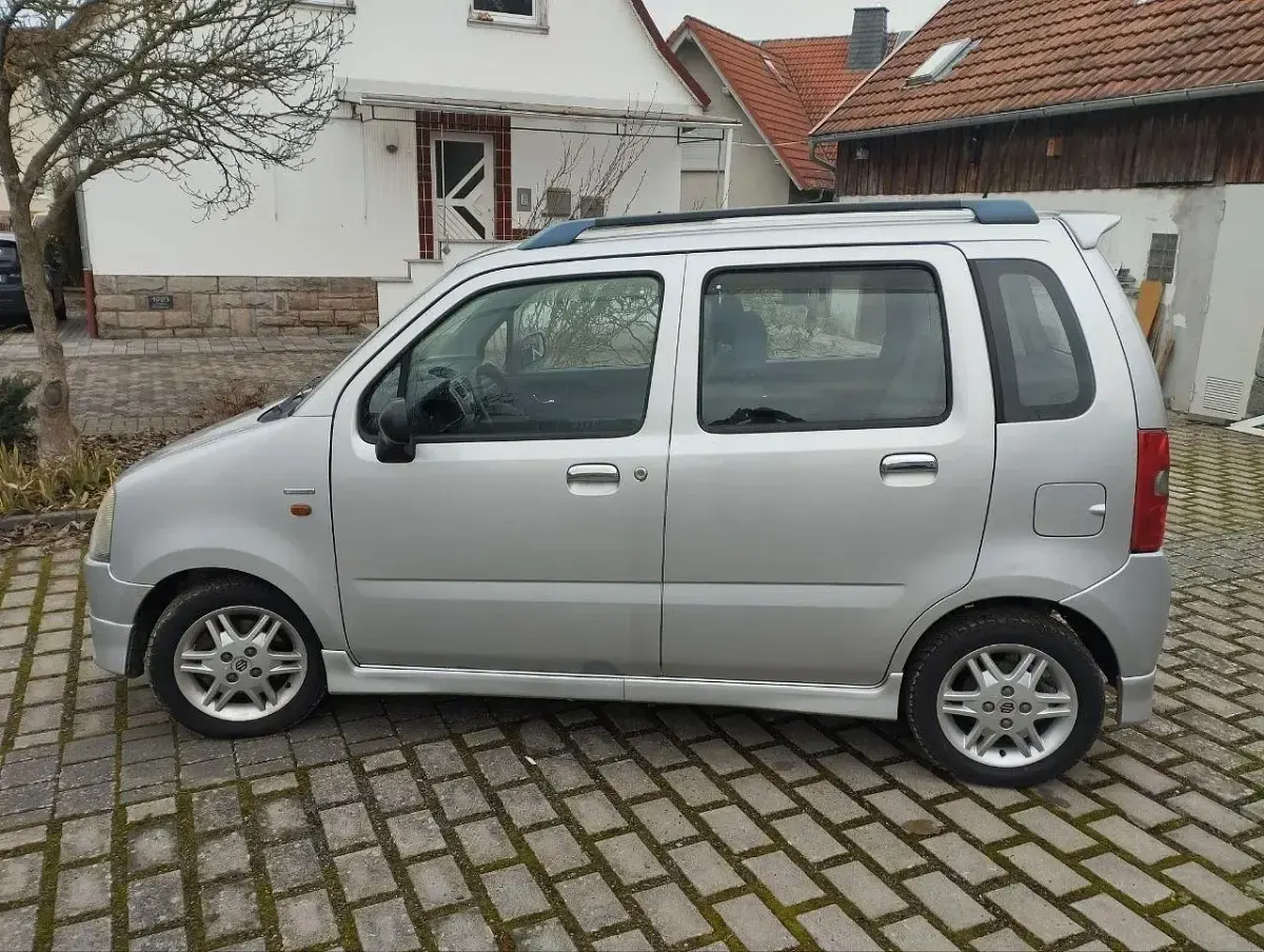 Gebraucht Suzuki Wagon R+ 76 PS (55 kW) 2003 Silber Van / Kleinbus
