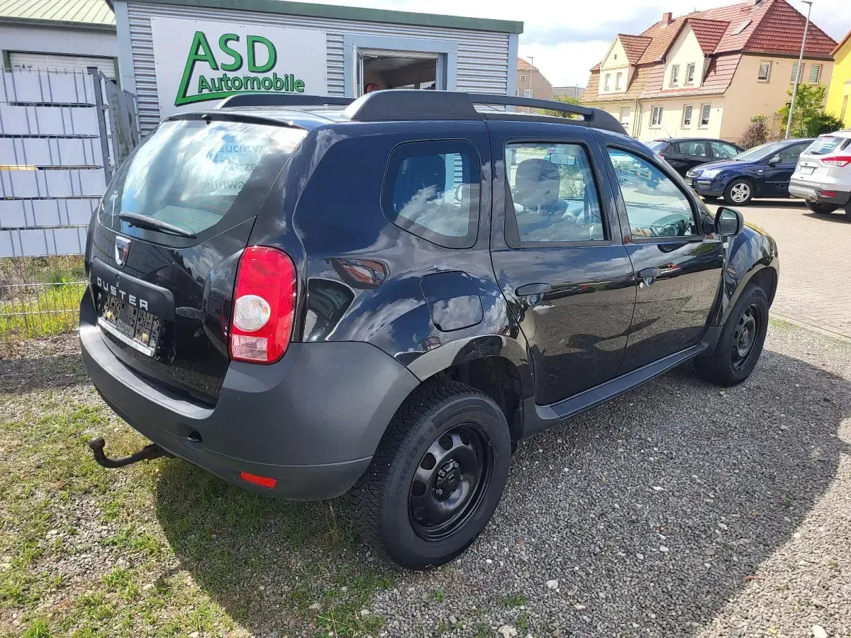 Gebraucht Dacia Duster 105 PS (77 kW) 2011 Schwarz SUV