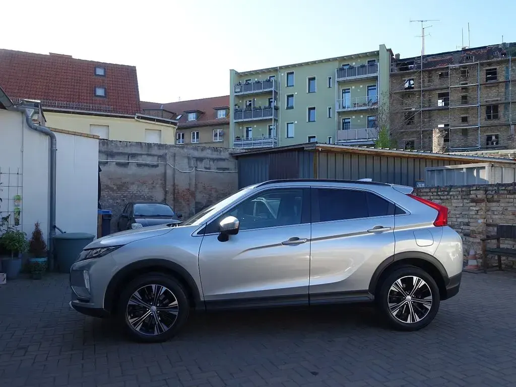 Second-hand Mitsubishi Eclipse Cross 163 CP (119 kW) 2020 Argintiu SUV