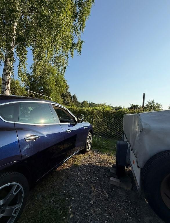 Gebraucht Maserati Levante 275 PS (202 kW) 2016 Blau SUV