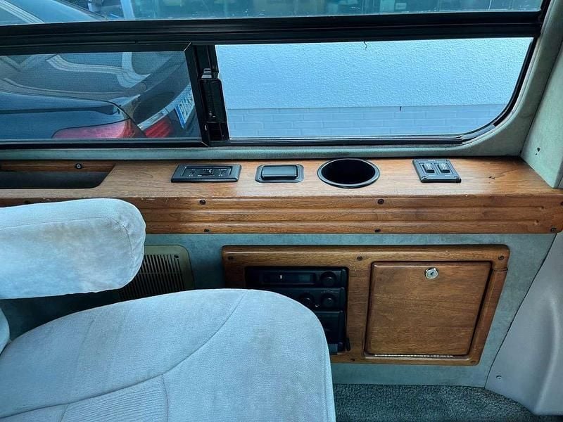 Używany Ford Econoline 227 KM (166 kW) 1997 Niebieski Minivan
