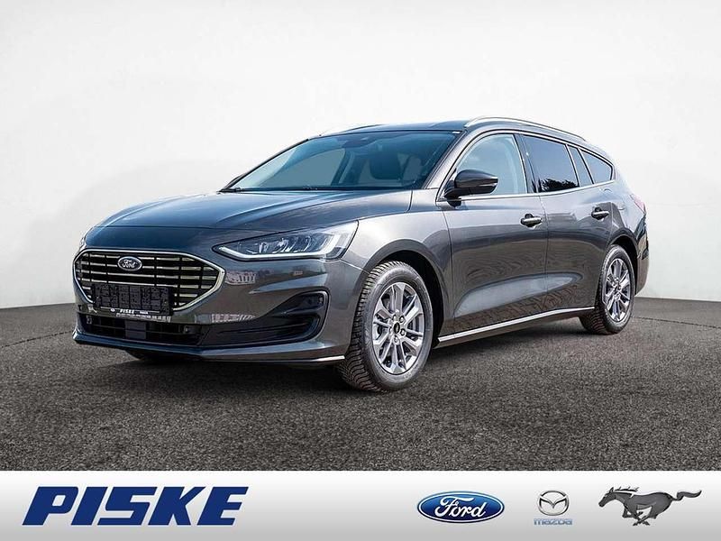 Magnetic grau Gebraucht 2024 Ford Focus Titanium Kombi | 24.850 € (Fairer Preis) - Bild 1/4