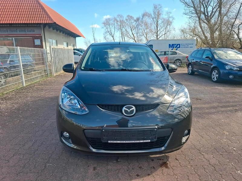 Gebraucht Mazda 2 75 PS (55 kW) 2010 Schwarz Kleinwagen