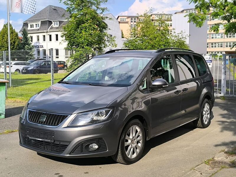 Grau Gebraucht 2011 Seat Alhambra Style Van / Kleinbus | 10.999 € (Fairer Preis) - Bild 1/4