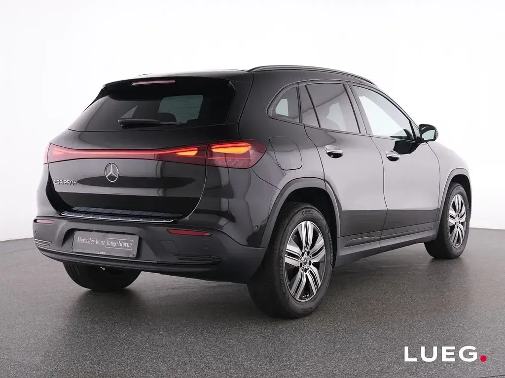 Gebraucht Mercedes EQA250+ Electric Art 139 kW (190 PS) 2025 Schwarz SUV