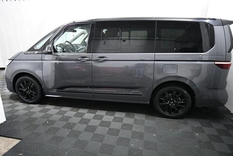 Neu VW Multivan Life 150 PS (110 kW) 2026 Grau Van