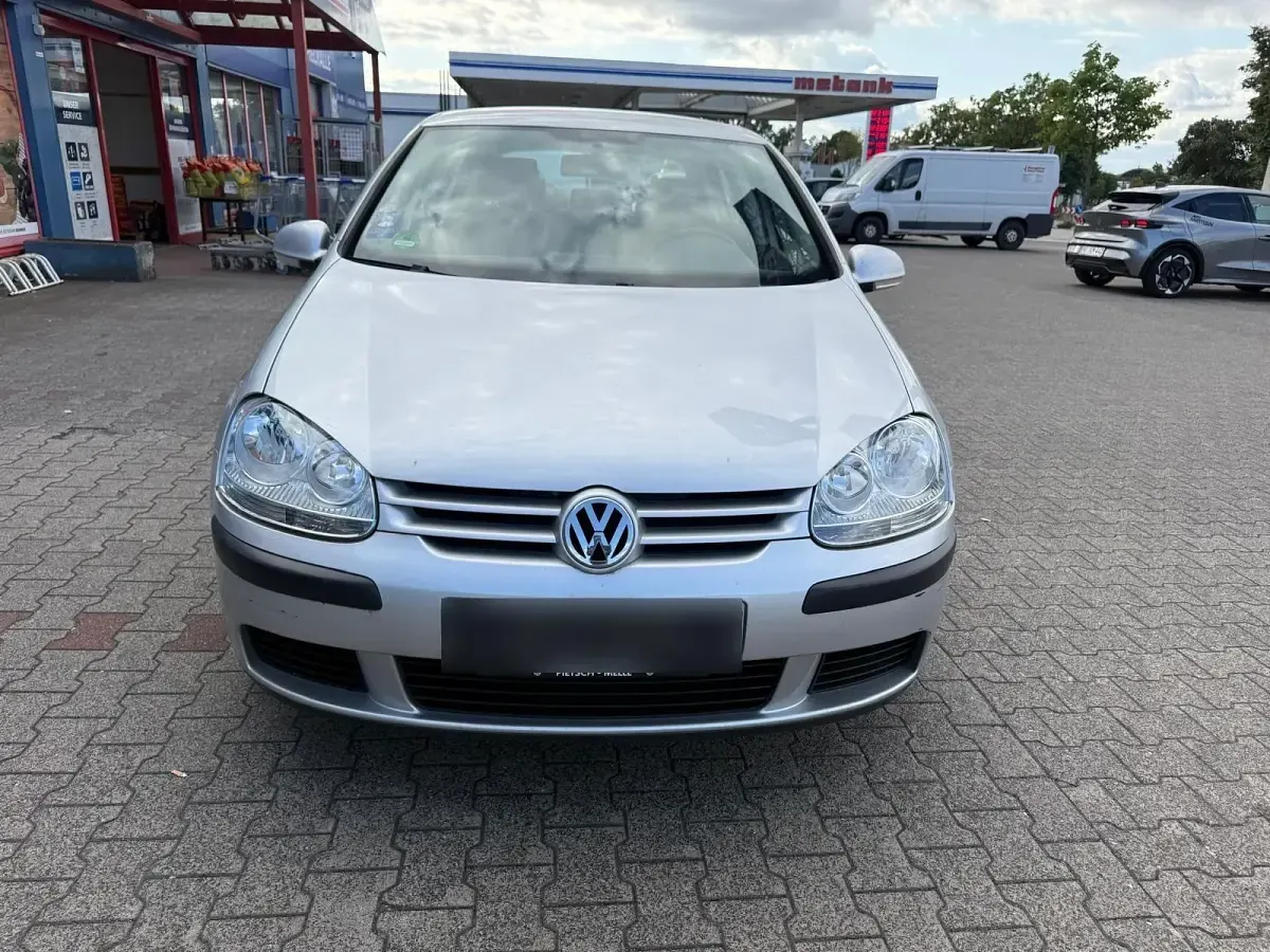 Gebraucht VW Golf V 75 PS (55 kW) 2005 Silber Kleinwagen