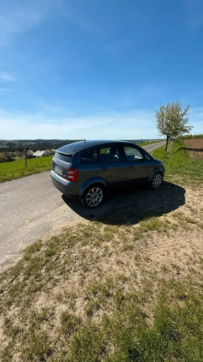 Brugt Audi A2 75 HK (55 kW) 2001 Grå Hatchback