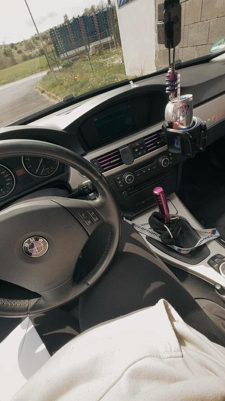 Gebraucht BMW 325 218 PS (160 kW) 2009 Schwarz Limousine