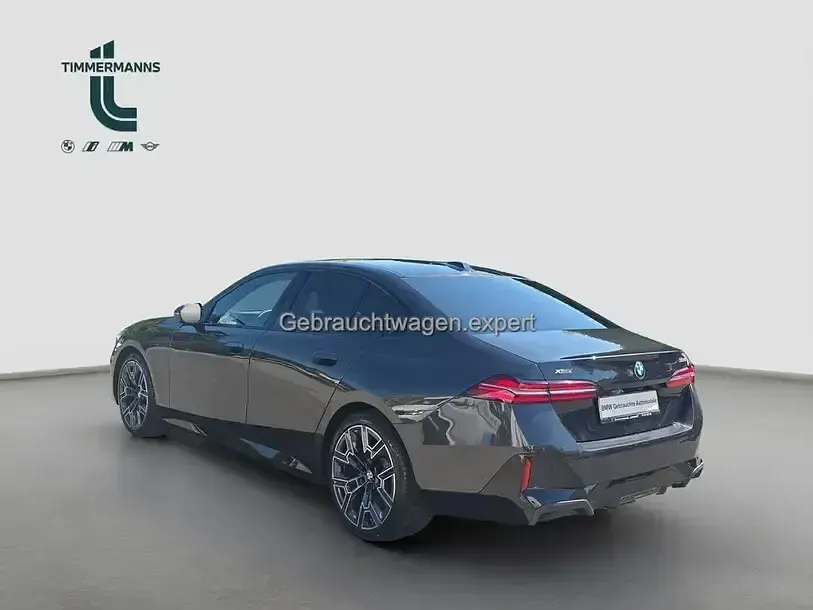 Gebraucht BMW 520 Comfort Edition 197 PS (144 kW) 2025 Sophistograu brillanteffekt (metallic) Limousine