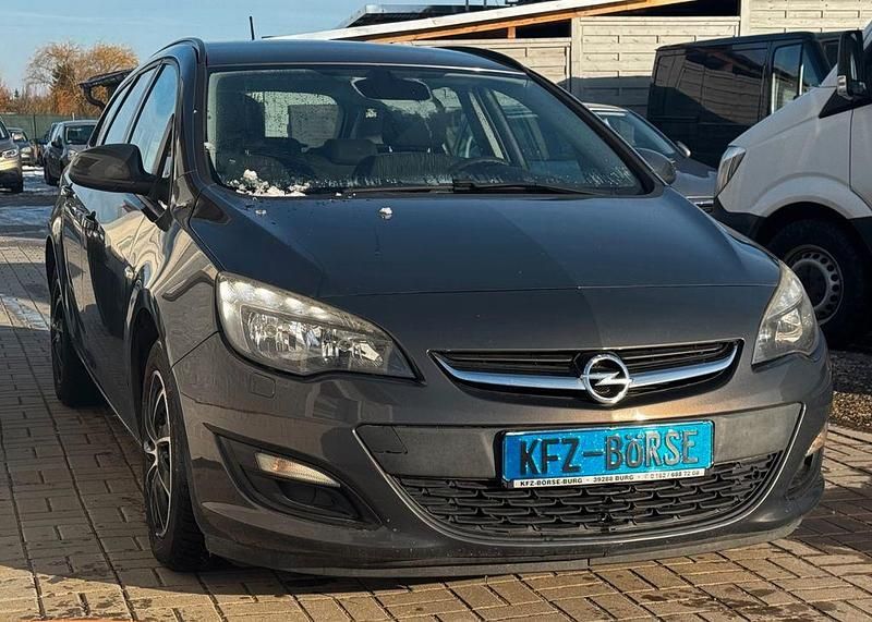 Gebraucht Opel Astra Selection 131 PS (96 kW) 2013 Grau Kombi