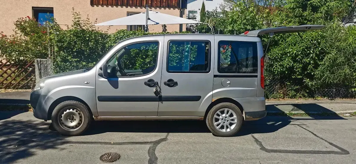 Occasion Fiat Doblò 77 ch (56 kW) 2006 Argent Monospace