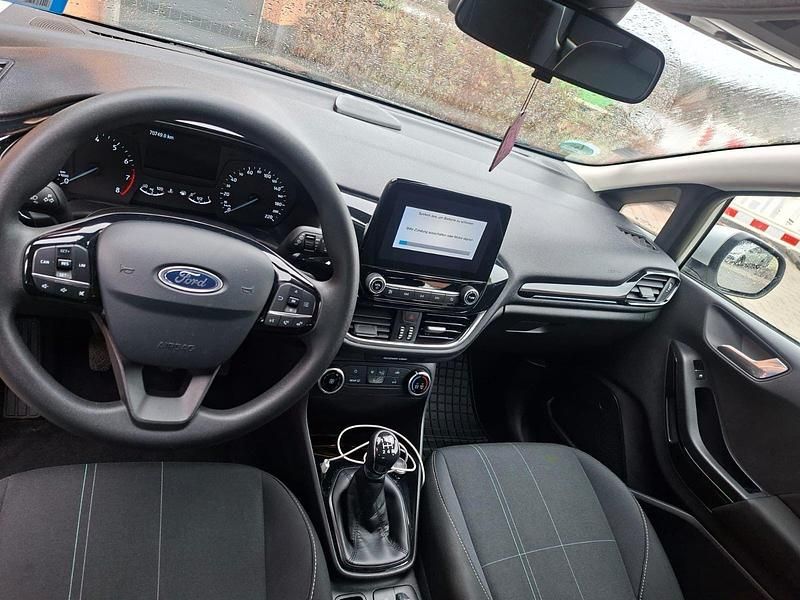 Gebraucht Ford Fiesta 71 PS (52 kW) 2019 Silber Kleinwagen