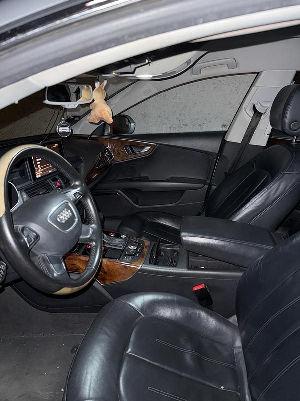 Gebraucht Audi A7 Sportback 245 PS (180 kW) 2011 Silber Kleinwagen