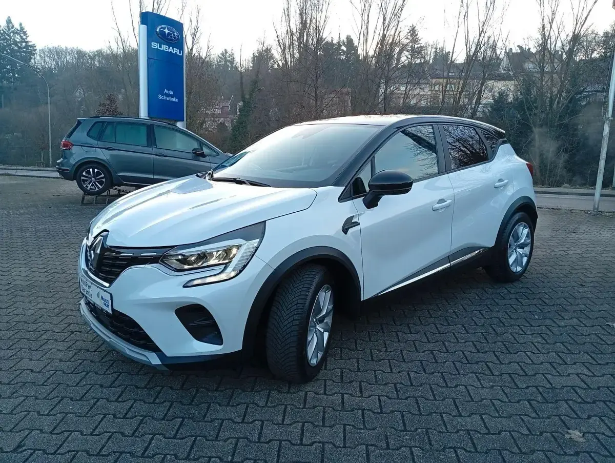 Gebraucht Renault Captur Experience 131 PS (96 kW) 2021 Weiß SUV
