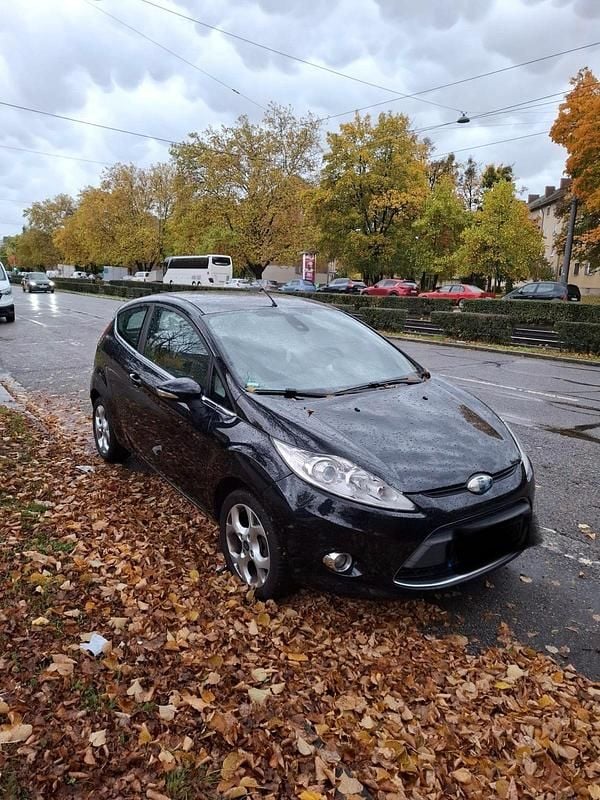 Schwarz Gebraucht 2009 Ford Fiesta Titanium Kleinwagen | 2.500 € (Superpreis) - Bild 1/4