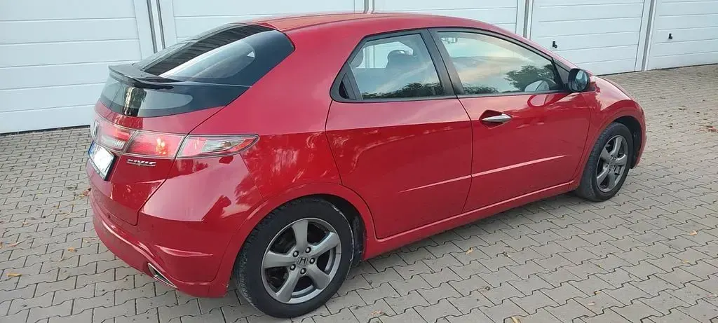 Gebraucht Honda Civic 99 PS (72 kW) 2010 Rot Limousine