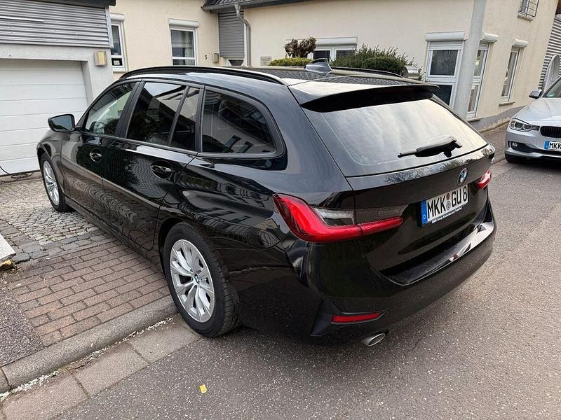 Gebraucht BMW 318 Shadowline 150 PS (110 kW) 2021 Schwarz Kombi