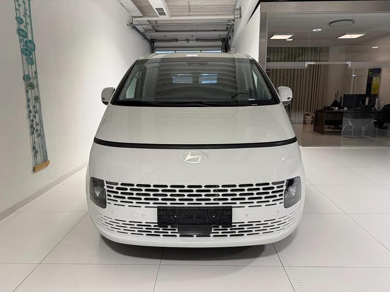 Neu Hyundai Staria 224 PS (164 kW) 2025 Weiß Van / Kleinbus
