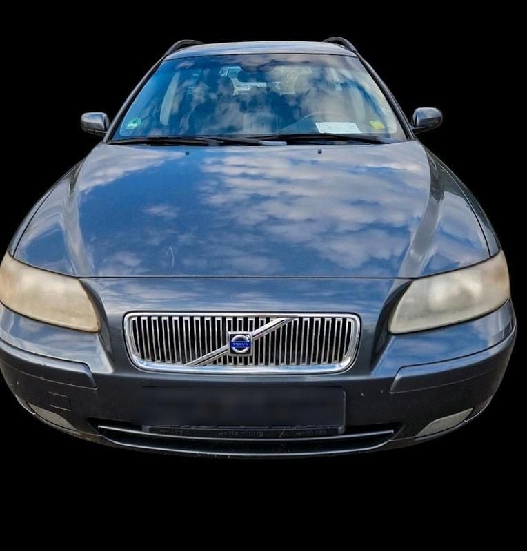 Gebraucht 2005 Volvo V70 Kombi | 1.800 € (Superpreis) - Bild 1/4