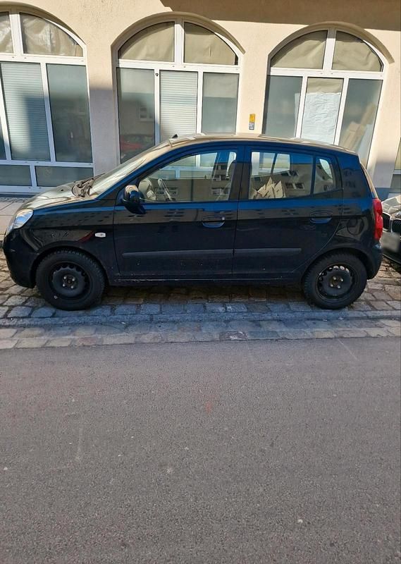 Gebraucht Kia Picanto 68 PS (50 kW) 2010 Schwarz Kleinwagen