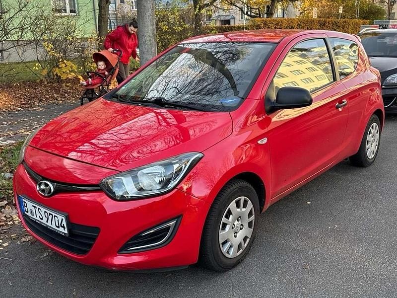 Gebraucht Hyundai i20 Classic 86 PS (63 kW) 2012 Limousine