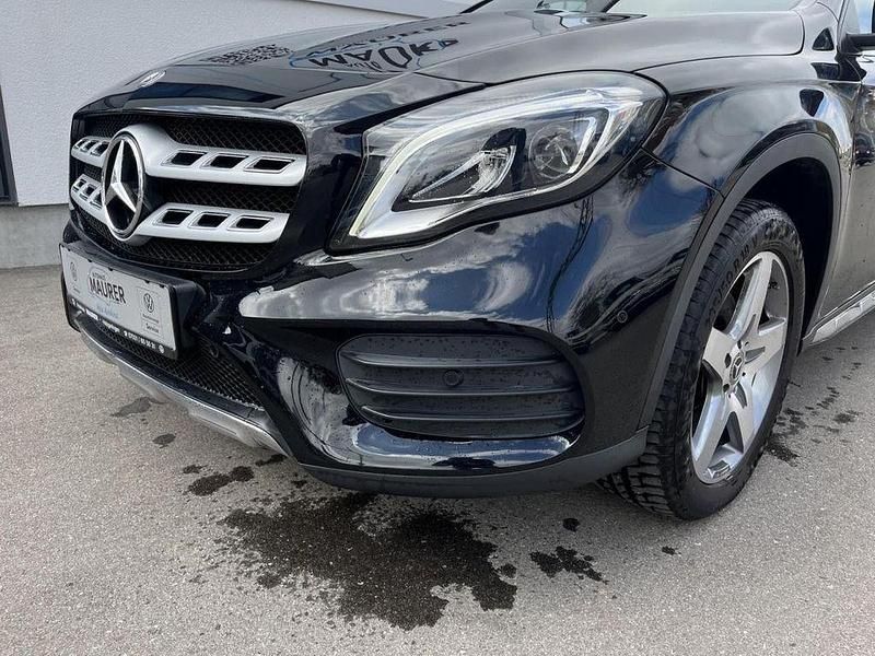 Gebraucht Mercedes GLA220 AMG line 184 PS (135 kW) 2020 Obsidianschwarz metallic SUV