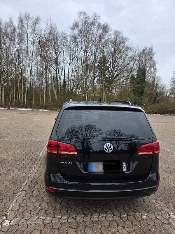 Gebraucht VW Sharan 150 PS (110 kW) 2018 Schwarz Van / Kleinbus