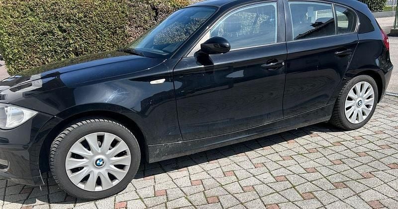 Gebraucht BMW 118 143 PS (105 kW) 2008 Schwarz Kleinwagen