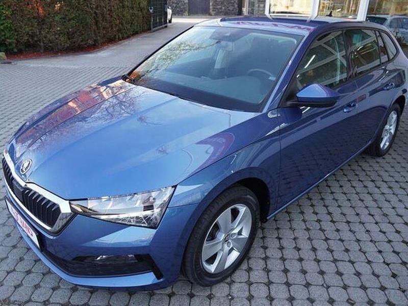 Gebraucht Skoda Scala Ambition 110 PS (80 kW) 2021 Blau Kleinwagen