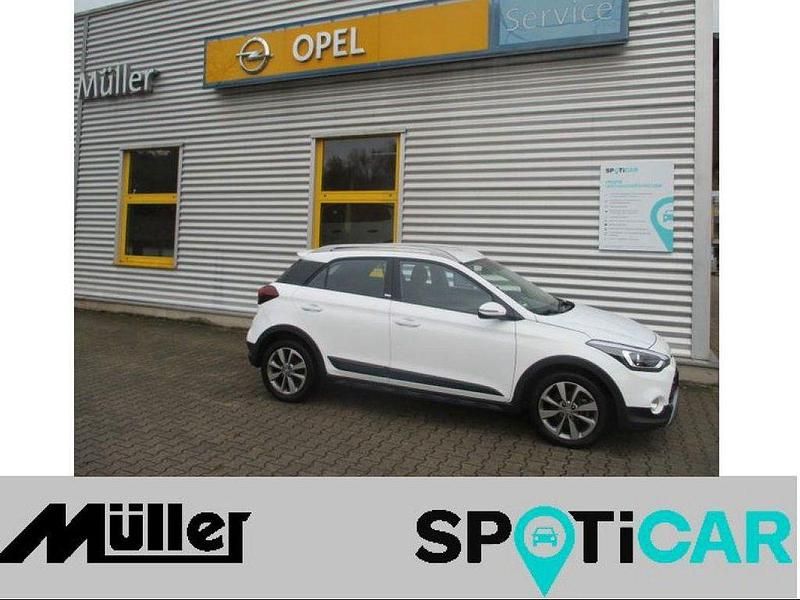 Weiß Gebraucht 2020 Hyundai i20 Active SUV | 16.490 € (Fairer Preis) - Bild 1/4