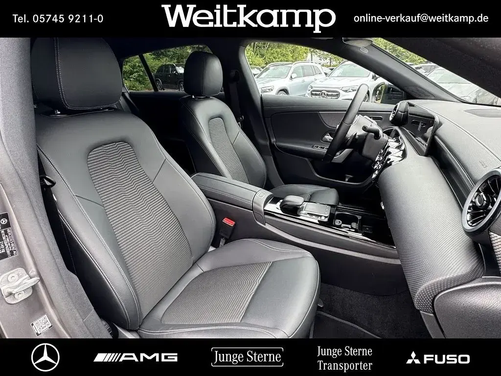 Gebraucht Mercedes CLA220 Progressive 190 PS (139 kW) 2023 Grau Coupé