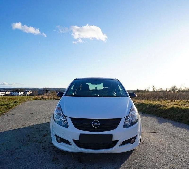 Gebraucht Opel Corsa Edition 90 PS (66 kW) 2008 Weiß Kleinwagen