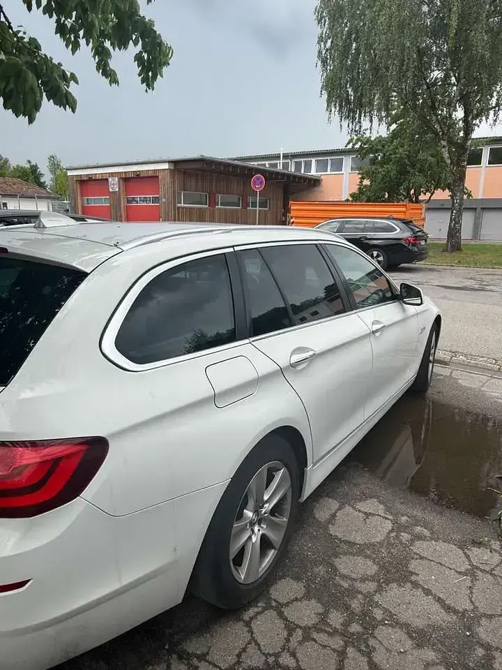 Gebraucht BMW 520 188 PS (138 kW) 2013 Weiß Kombi