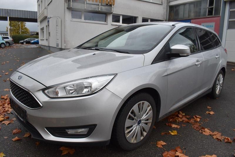 Gebraucht Ford Focus Business Edition 150 PS (110 kW) 2015 Silber Kombi